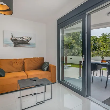 Ak Lux By Interhome *